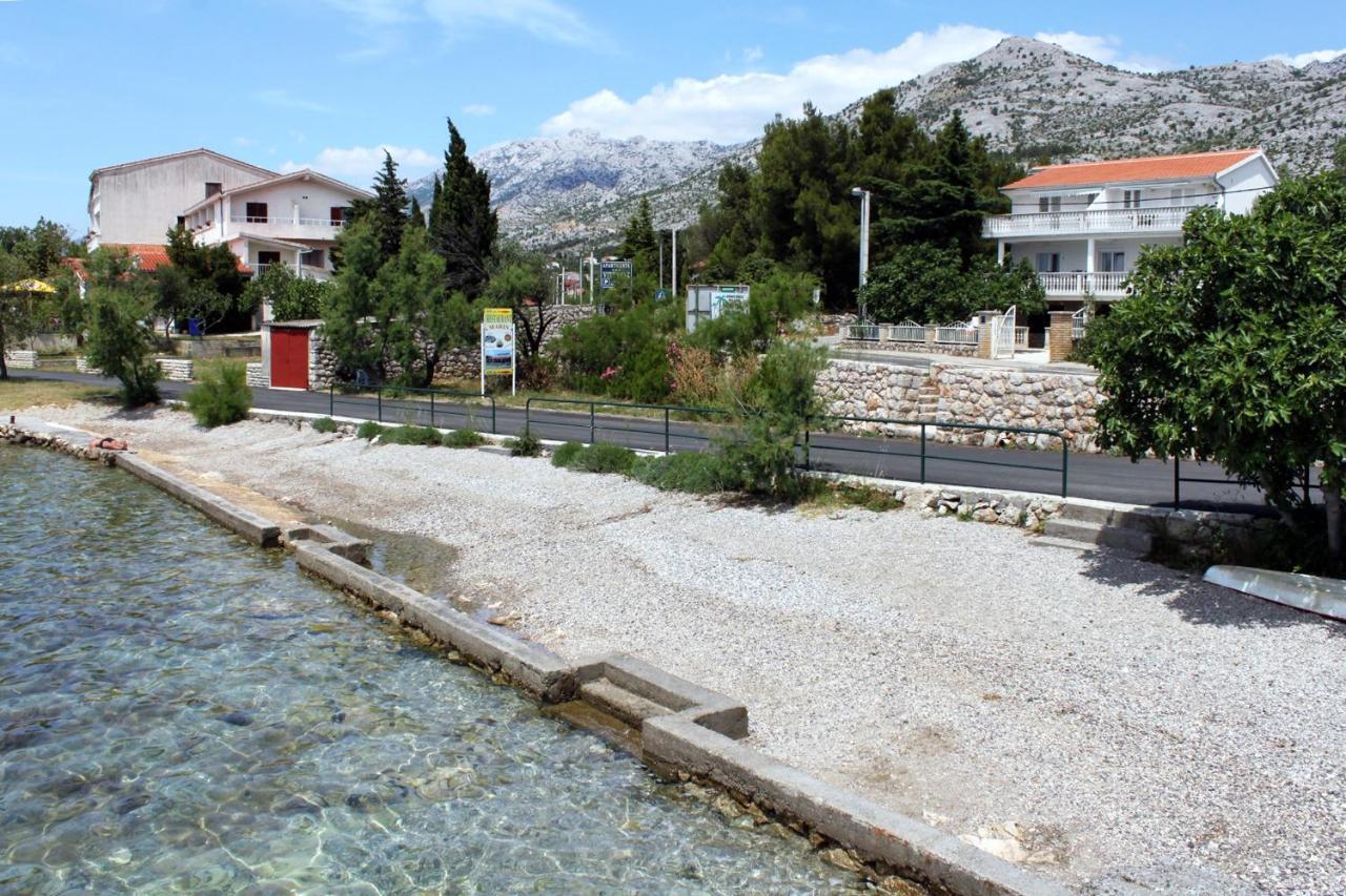 Apartments With A Parking Space Starigrad, Paklenica - 6618 Екстер'єр фото
