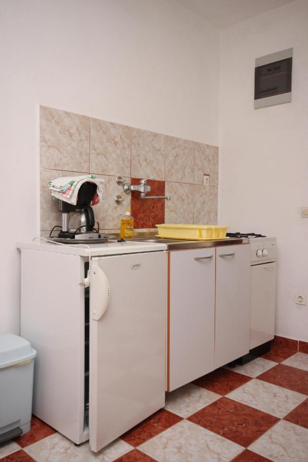 Apartments With A Parking Space Starigrad, Paklenica - 6618 Екстер'єр фото